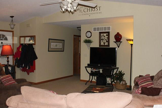 27608 Red Thistle Dr, Elkhart, IN 46514 photo 4