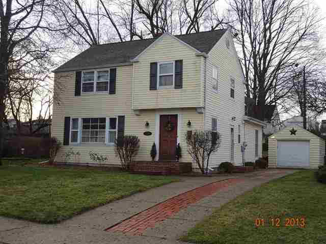 2005 Linden Ave, Mishawaka, IN 46544 photo 2