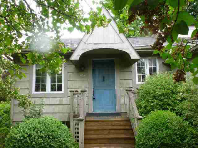 211 Bristol Ave, Middlebury, IN 46540 photo 1