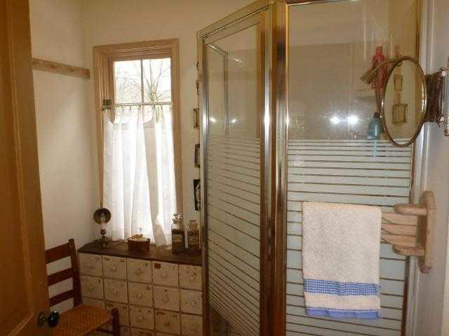 211 Bristol Ave, Middlebury, IN 46540 photo 29
