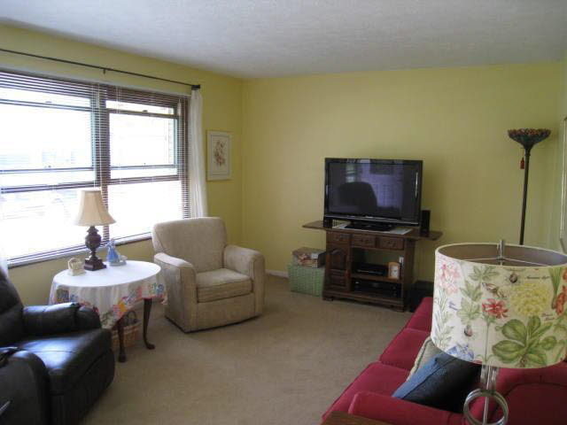 28841 Country Ln, Elkhart, IN 46514 photo 3