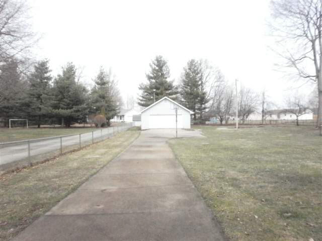 2309 Bashor Rd, Goshen, IN 46526 photo 2