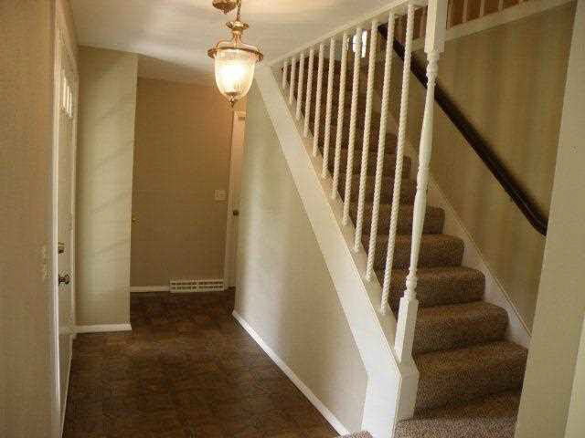 22591 Briarhill Dr, Goshen, IN 46528 photo 3