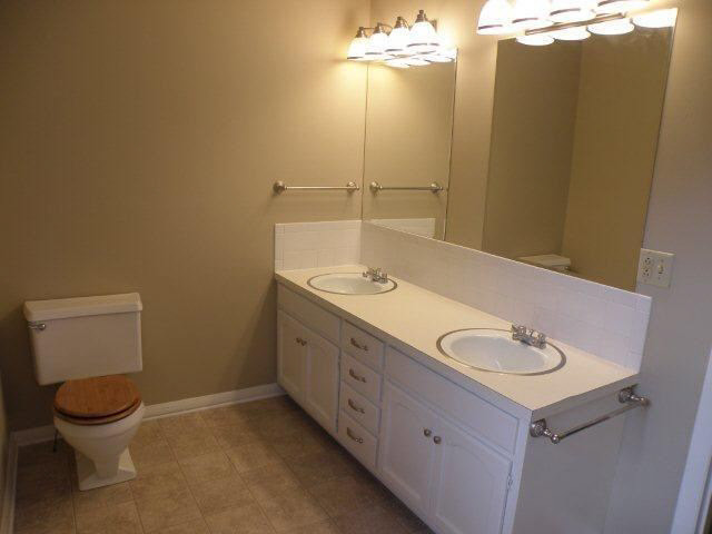 22591 Briarhill Dr, Goshen, IN 46528 photo 15