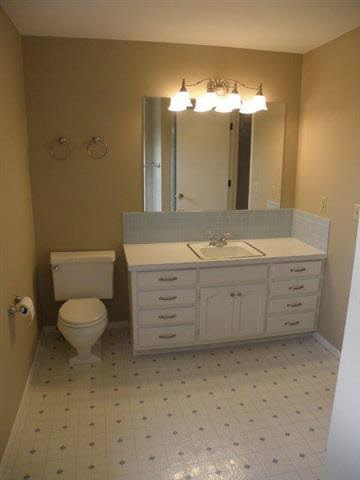 22591 Briarhill Dr, Goshen, IN 46528 photo 20