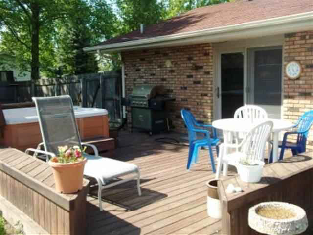 1103 E Marion St, Nappanee, IN 46550 photo 11