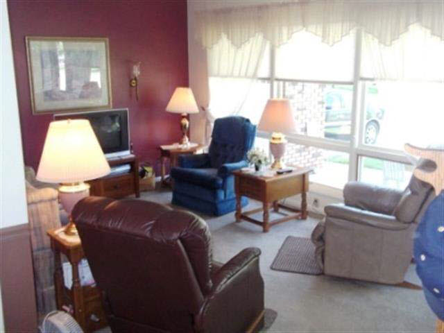 1103 E Marion St, Nappanee, IN 46550 photo 12