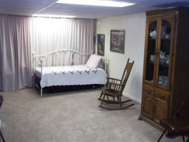 1103 E Marion St, Nappanee, IN 46550 photo 23