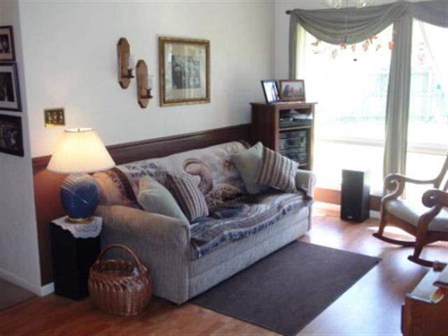 1103 E Marion St, Nappanee, IN 46550 photo 10