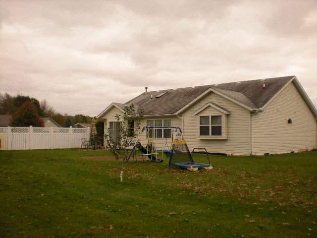 53865 Sunnybrook Ln, Elkhart, IN 46514 photo 2