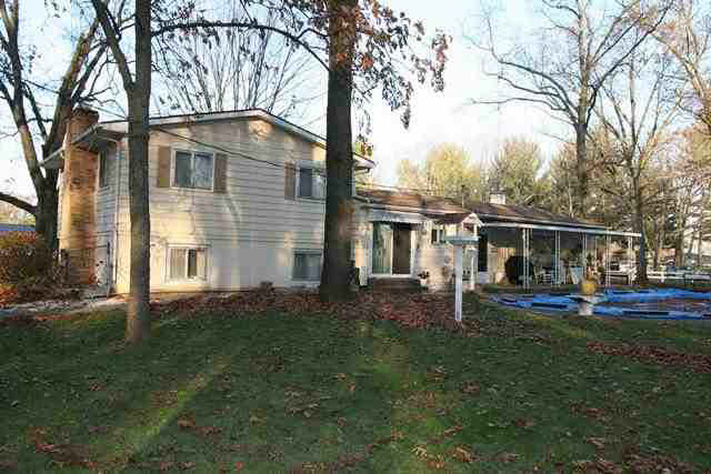 25028 Shawn Dr, Elkhart, IN 46514 photo 2