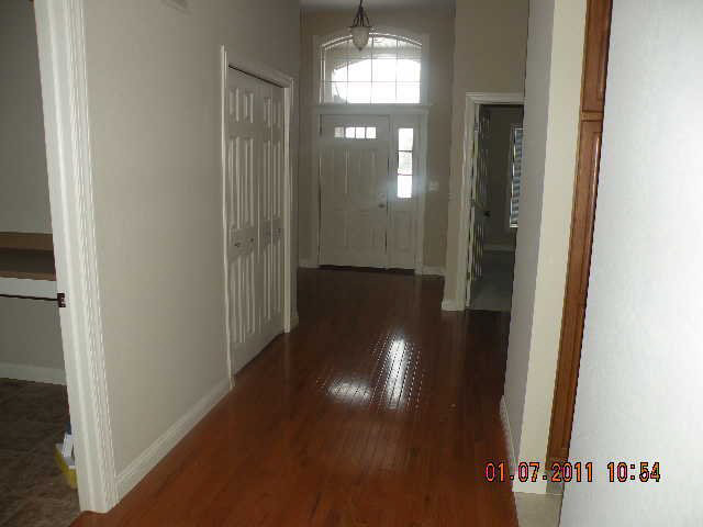 2023 Stratford Ct, Goshen, IN 46526 photo 2