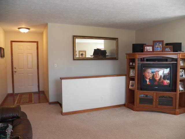 973 Spring Hill Ct, Middlebury, IN 46540 photo 3