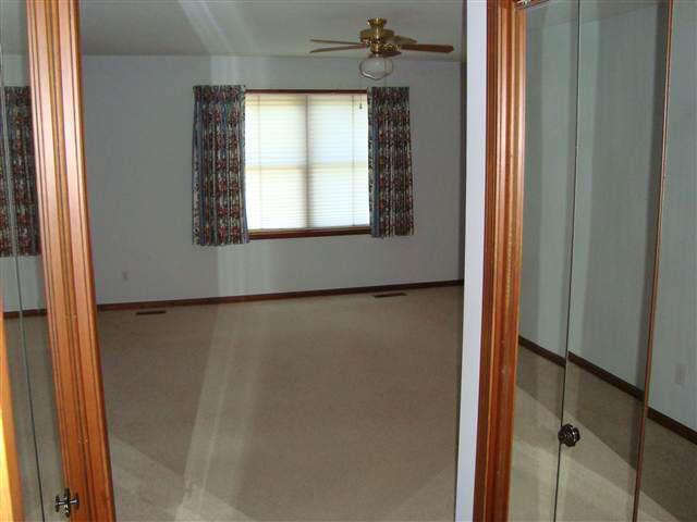 22300 Fireside Dr, Goshen, IN 46528 photo 17