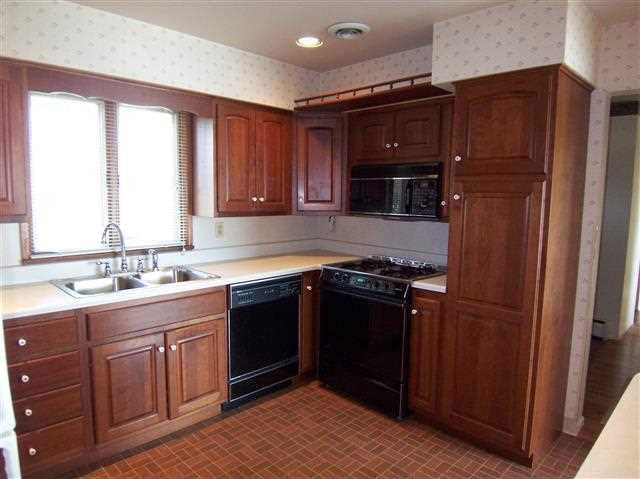 55834 Riverview Manor Dr, Elkhart, IN 46514 photo 9