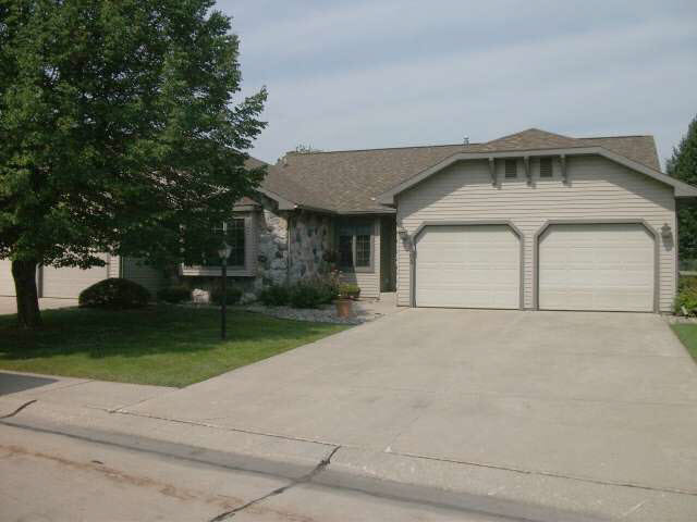 1003 Larimer Dr, Goshen, IN 46526 photo 1