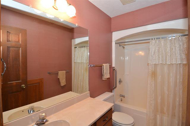 24118 Coral Ln, Elkhart, IN 46516 photo 21