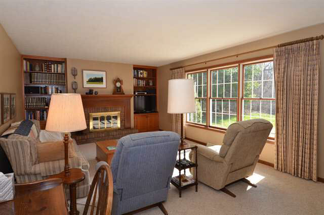 24118 Coral Ln, Elkhart, IN 46516 photo 5