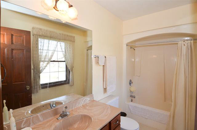 24118 Coral Ln, Elkhart, IN 46516 photo 18