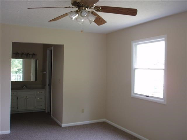 103 Southern Cross Dr, Middlebury, IN 46540 photo 21