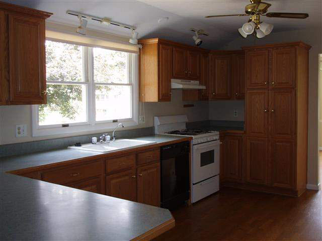 103 Southern Cross Dr, Middlebury, IN 46540 photo 8