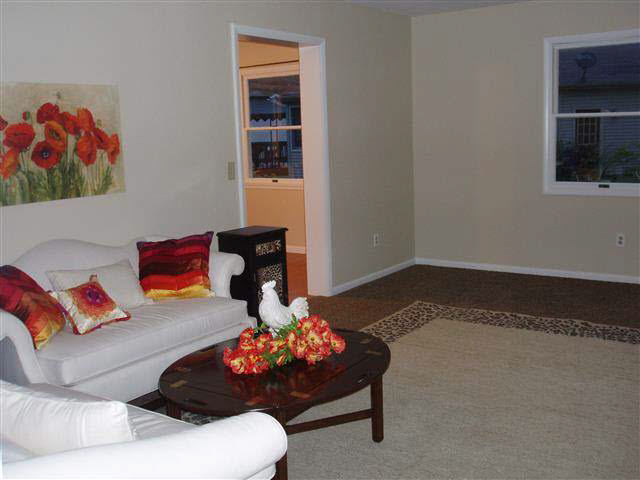 103 Southern Cross Dr, Middlebury, IN 46540 photo 4