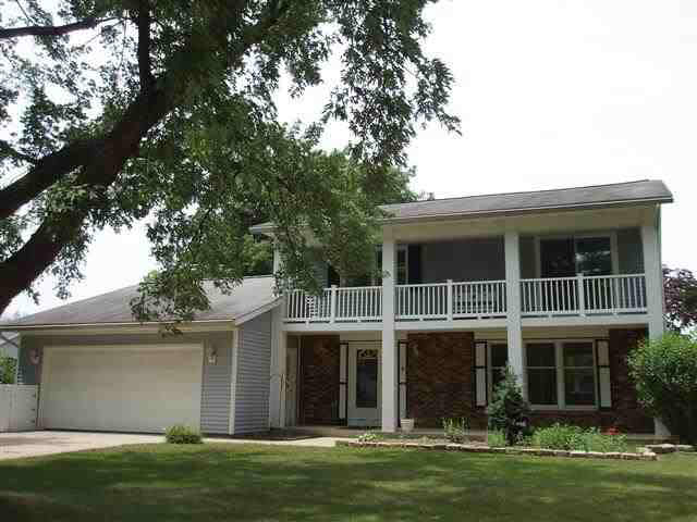103 Southern Cross Dr, Middlebury, IN 46540 photo 1
