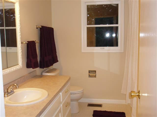 103 Southern Cross Dr, Middlebury, IN 46540 photo 16
