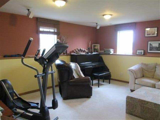 1425 Twinflower Dr, Goshen, IN 46526 photo 14