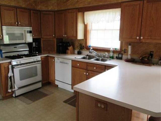 66437 Prairie View Dr, Goshen, IN 46526 photo 9