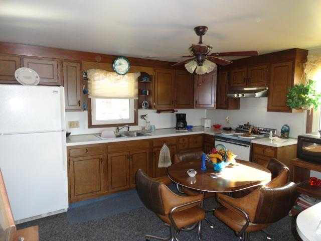 1030 E 670 S, Wolcottville, IN 46795 photo 3
