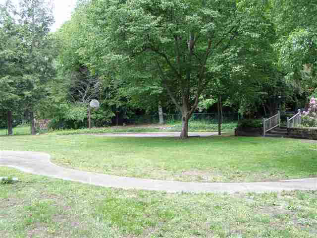 2028 Grant St, Elkhart, IN 46514 photo 23