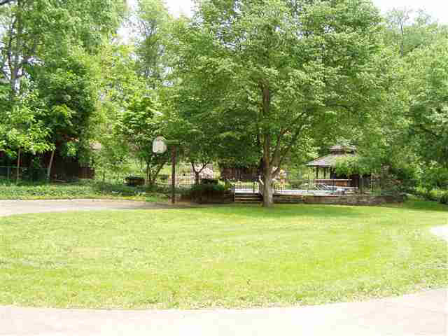 2028 Grant St, Elkhart, IN 46514 photo 22
