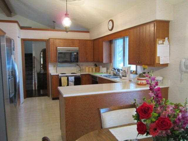 1620 E Lake Dr W, Elkhart, IN 46514 photo 5