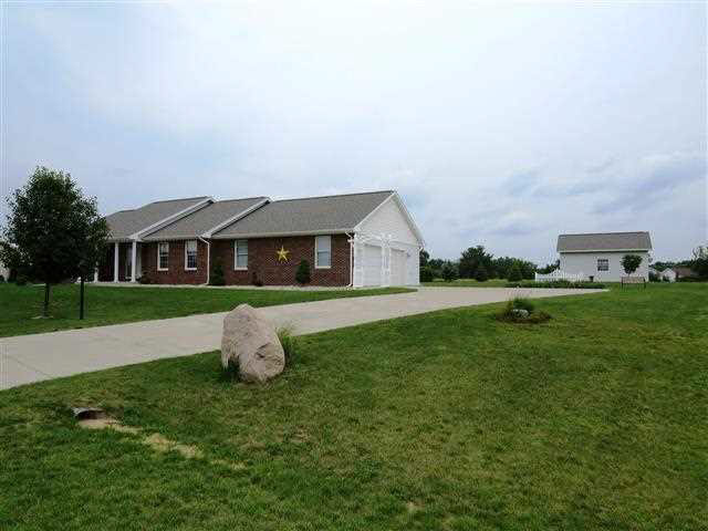 620 E Country Ln, Shipshewana, IN 46565 photo 16