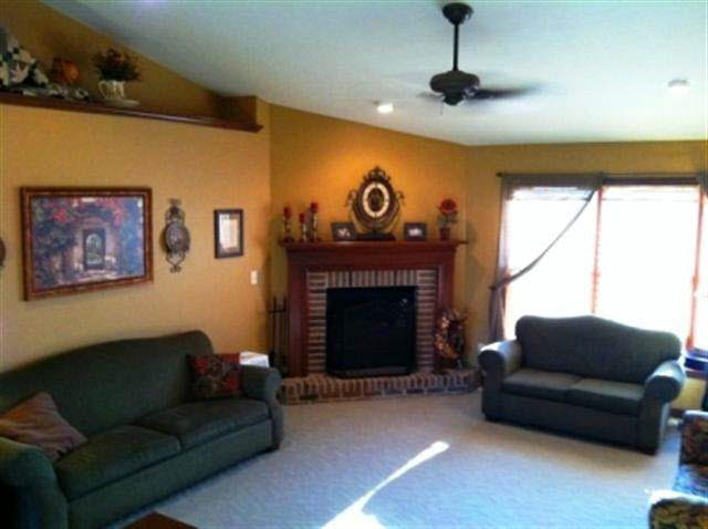 3220 Blackstone Way, Nappanee, IN 46550 photo 2