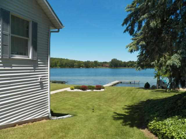 53352 Laplace Dr, Middlebury, IN 46540 photo 2