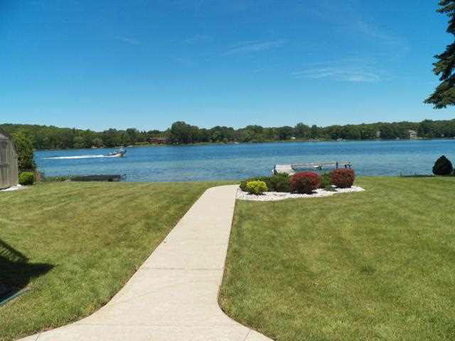 53352 Laplace Dr, Middlebury, IN 46540 photo 3