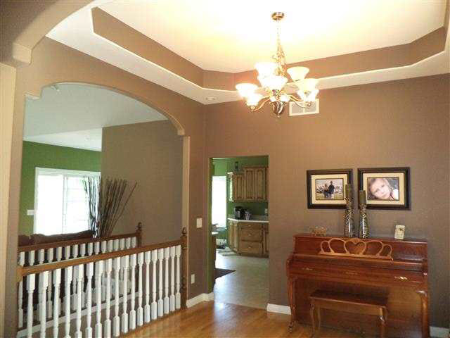 314 Fairview Dr, Goshen, IN 46528 photo 8