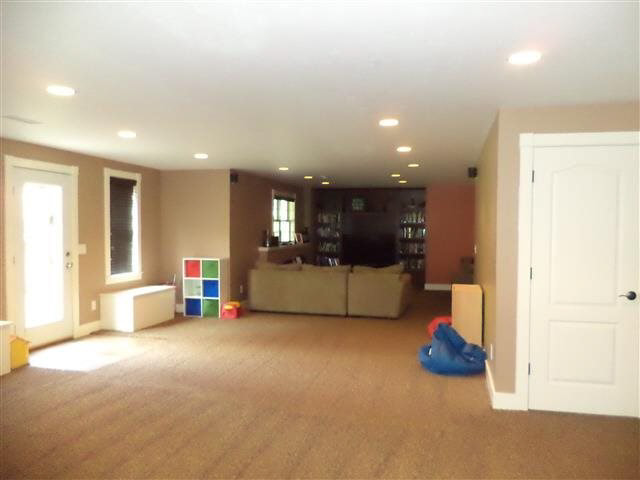 314 Fairview Dr, Goshen, IN 46528 photo 29