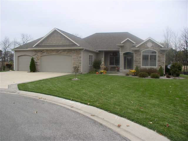 19963 Hidden Meadow Trl, Goshen, IN 46528 photo 1