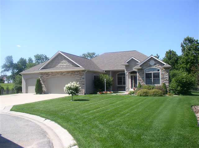 19963 Hidden Meadow Trl, Goshen, IN 46528 photo 2
