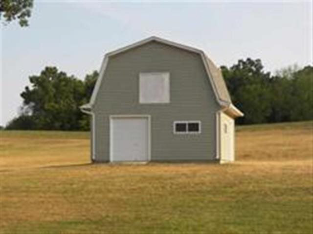 14508 Cr 8, Middlebury, IN 46540 photo 3