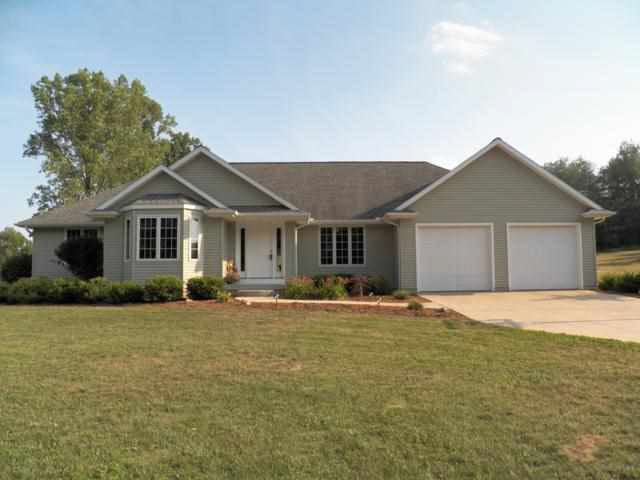 14508 Cr 8, Middlebury, IN 46540 photo 1