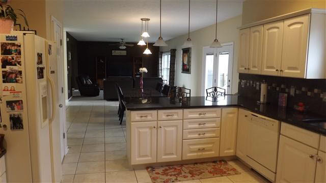 19484 Country Creek Ct, Goshen, IN 46528 photo 6