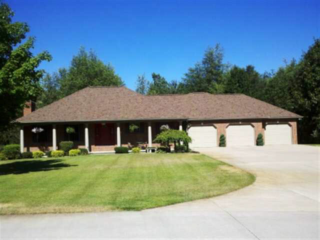 104 Orpha Dr, Middlebury, IN 46540 photo 11