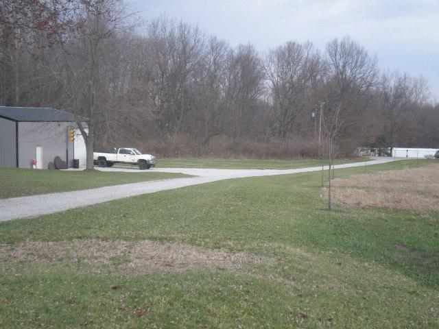13628 Cr 8, Middlebury, IN 46540 photo 26