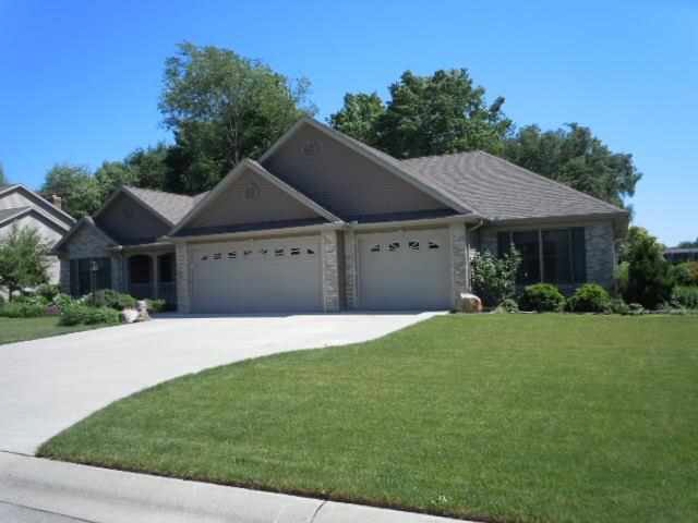 29776 Woodstone Ct, Elkhart, IN 46517 photo 4