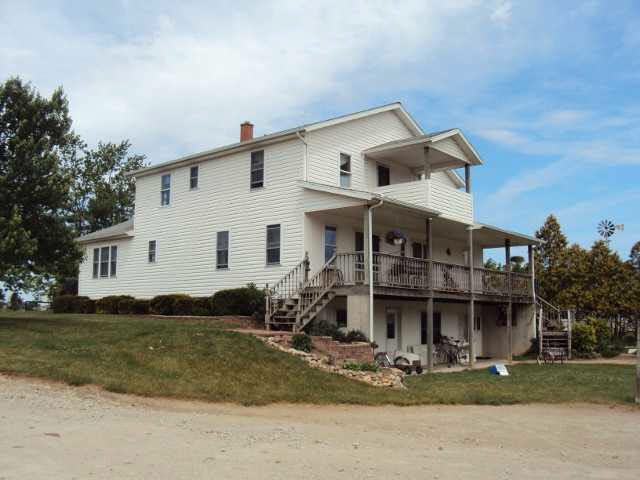 5335 S 075 W, Wolcottville, IN 46795 photo 2