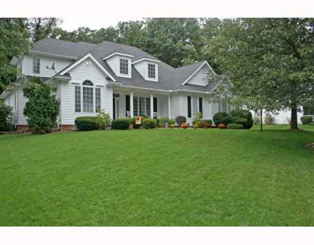 52011 Fall Creek Dr, Granger, IN 46530 photo 1